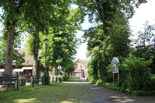 Karmeliter-Kloster-Marienthal-Hamminkeln-historischer-Friedhof