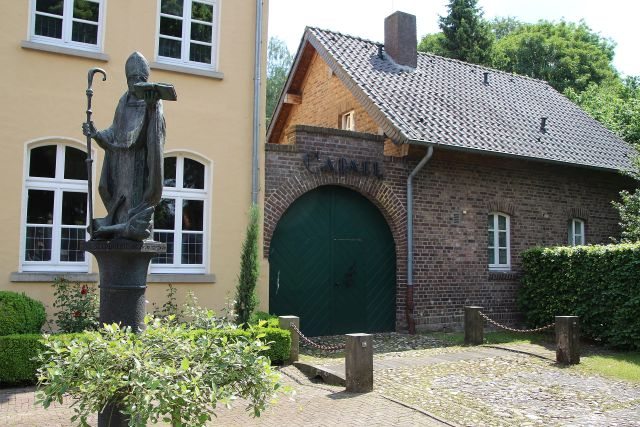 Karmeliter-Kloster-Marienthal-Hamminkeln-historischer-Friedhof