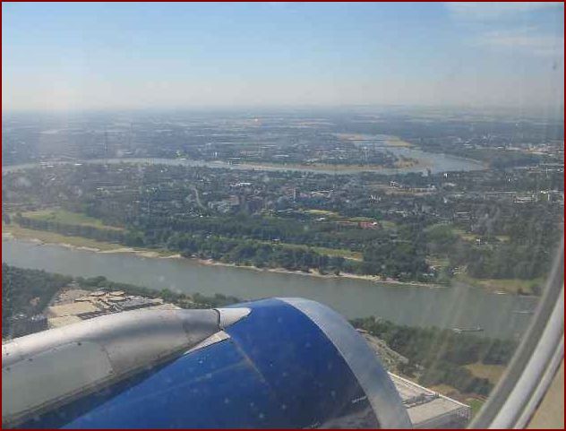 Flugpassiere blieben einfach sitzen -Ryanair Personal verließen das Flugzeug
