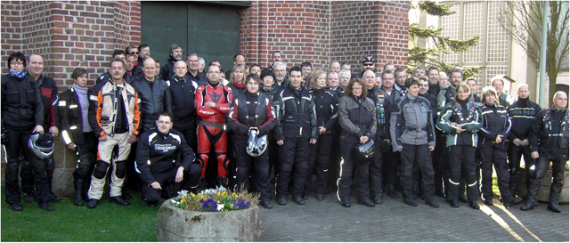 Sonne pur, Gottes Segen, kurvenreiche Strecke  -was will ein Biker mehr? Anlasstour der Motoradfreunde Erle 2011