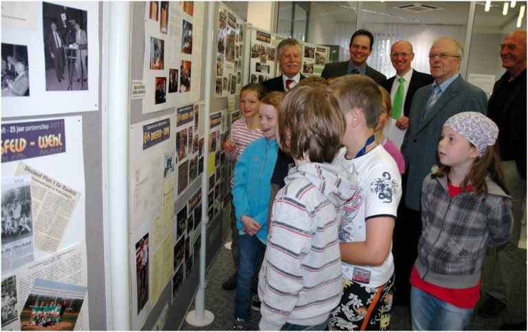 25 Jahre Partnerschaft Raesfeld-Wehl -Ausstellungseröffnung Voba Erle