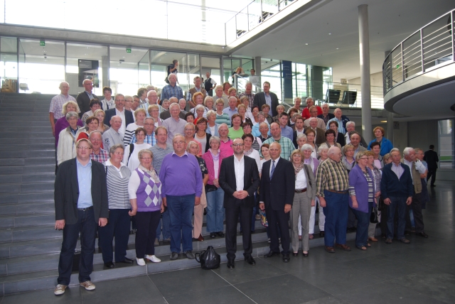 „Papstbesucher“ aus dem Kreis Borken zu Gast im Deutschen Bundestag