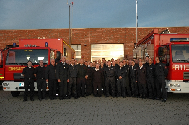 Feuerwehrführungskräfte aus dem Kreis Borken und Bottrop in Raesfeld