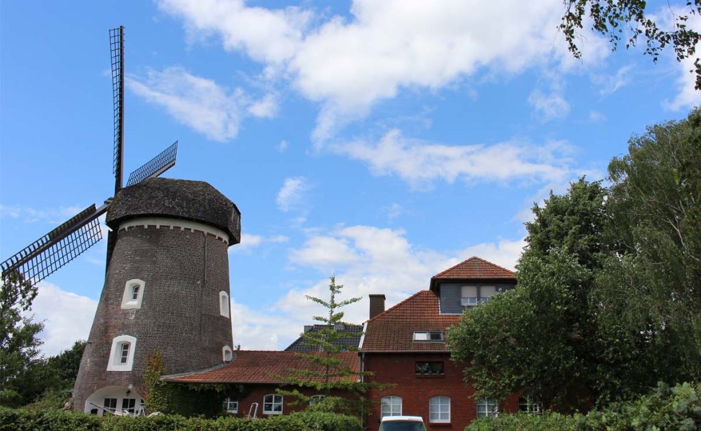 Sehenswürdigkeit im dorf Erle ist die alte Erle Mühle Schwane