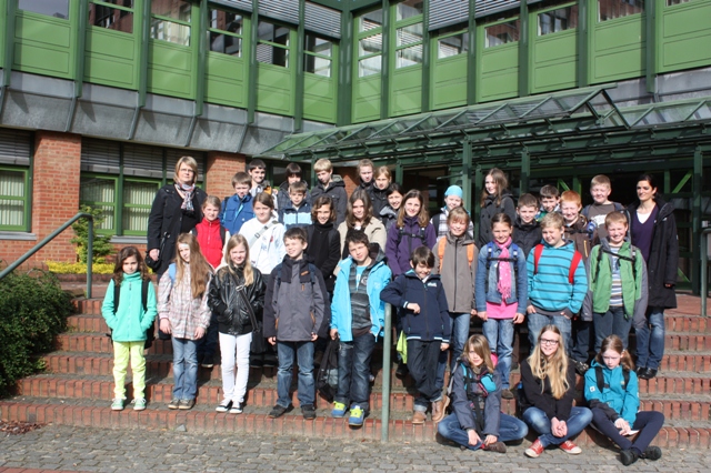 Vierte Klassen der Silvesterschule Erle besuchten das Kreishaus in Borken