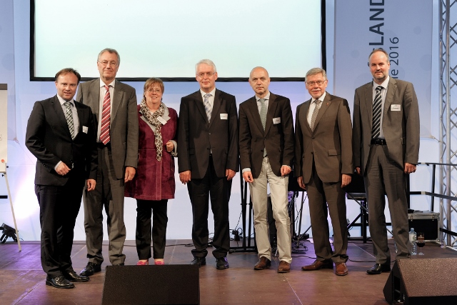 Minister Groschek besucht ZukunftsLANDpartie