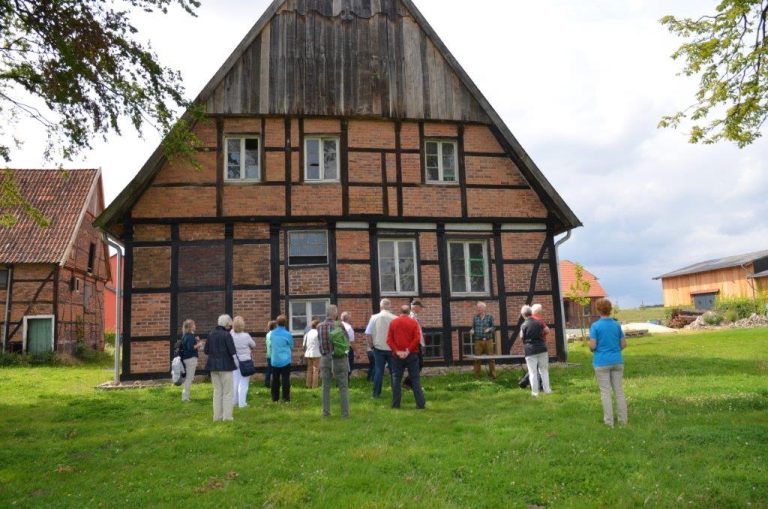 Exkursion des Heimatvereins Raesfeld zum Hof Grube