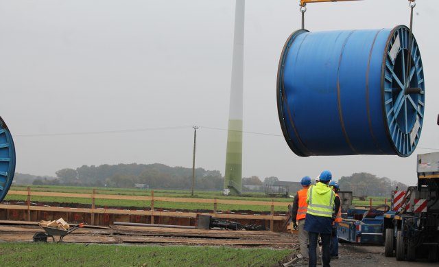 Amprion verlegt neue Kabelrollen in Raesfeld