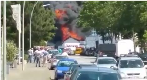 Heftig – Schaulustige missachten Absperrungen bei einem Brand in Borken