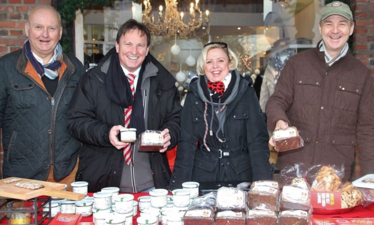 Stimmungsvoller erster Adventsmarktabend Raesfeld