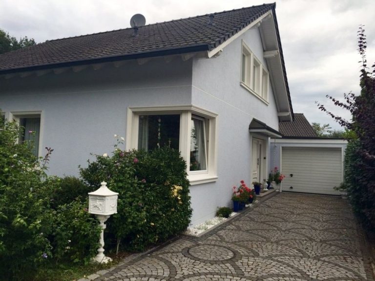 Stilvolles Wohnambiente in traumhaftem Einfamilienhaus mit Gewerbe