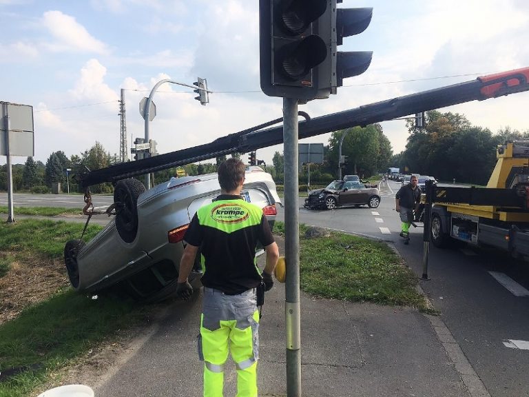 Zwei Verletzte bei Verkehrsunfall