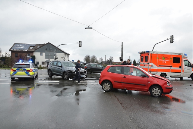 Zwei verletzte Personen – Unfall in Erle