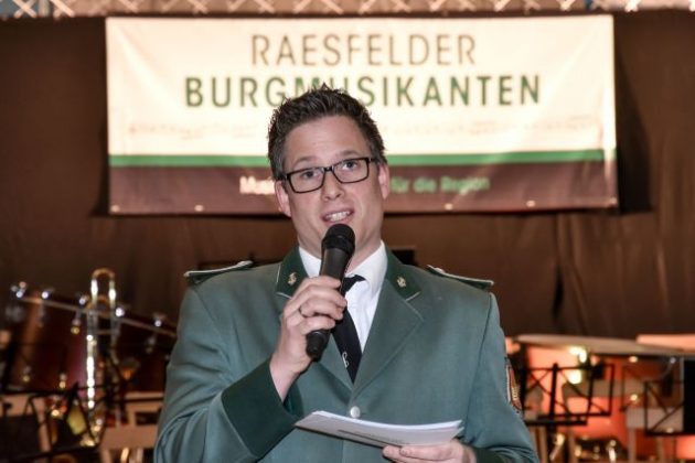Moderator Matthias S&uuml;mpelmann