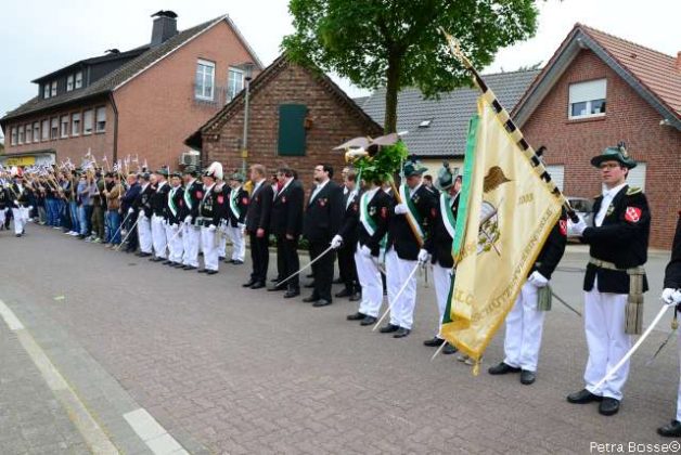 Allgemeiner B&uuml;rgersch&uuml;tzenverein Erle Vorparade