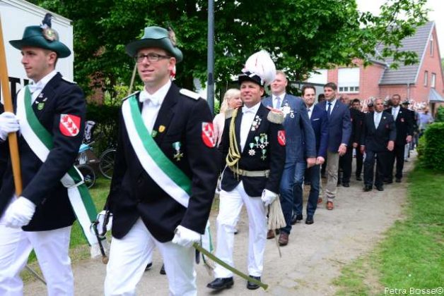 Allgemeiner B&uuml;rgersch&uuml;tzenverein Erle Vorparade