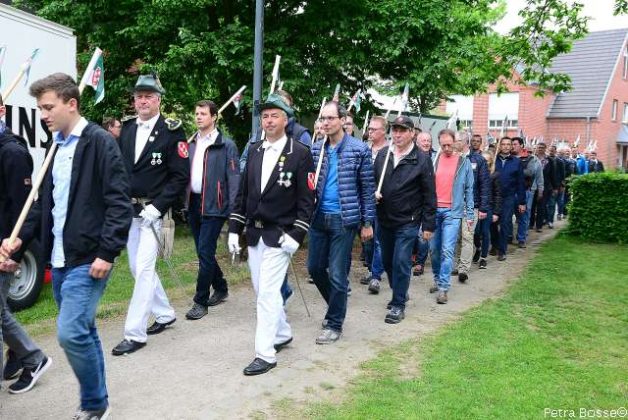 Allgemeiner B&uuml;rgersch&uuml;tzenverein Erle Vorparade