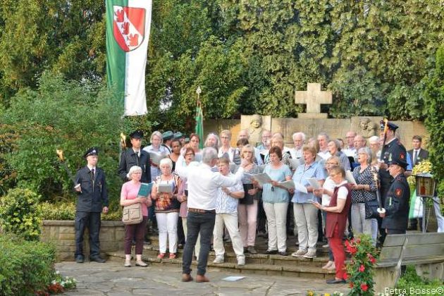 Sch&uuml;tzenfest Erle 2018 Kranzniederlegung