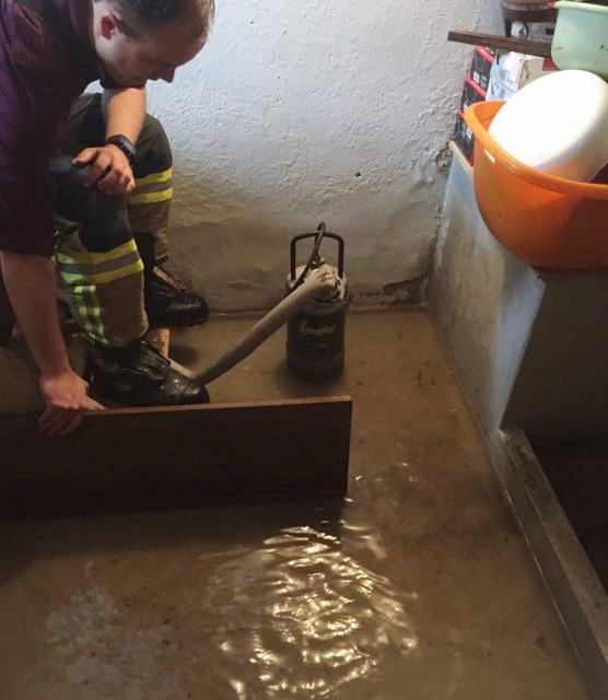 Starker Regen Feuerwehr Raesfeld im Einsatz