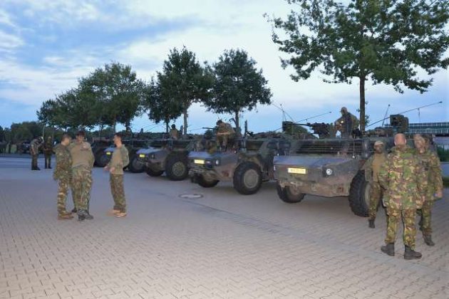 Niederl&auml;ndische Armee Man&ouml;ver in Raessfeld