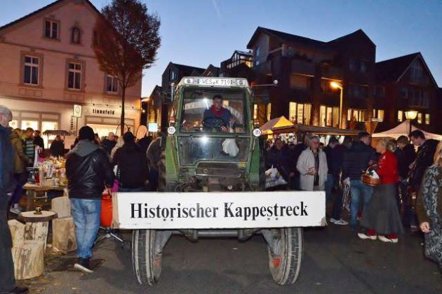 Traditioneller Empfang des Kappestreck aus B&uuml;derich