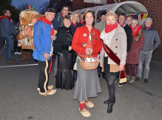 Traditioneller Empfang des Kappestreck aus B&uuml;derich
