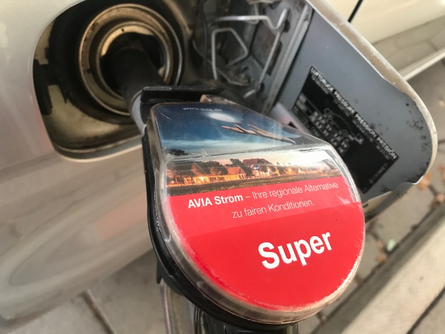 Tanken Benzinknappheit 2018 