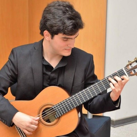 Mediterrane Gitarrenklänge im Spargelhaus