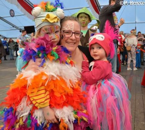 Super Stimmung beim Kinderkarneval des RRZ am Sonntag im Raesfelder Festzelt 2019