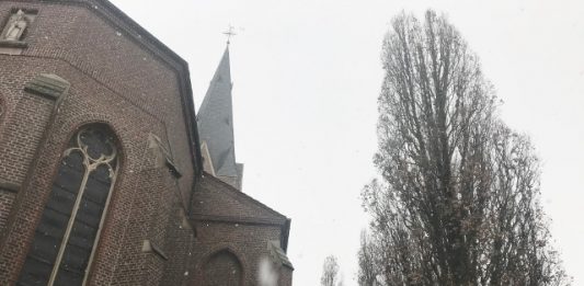 Dorferneuerung Kirchplatz Silvesterkirche