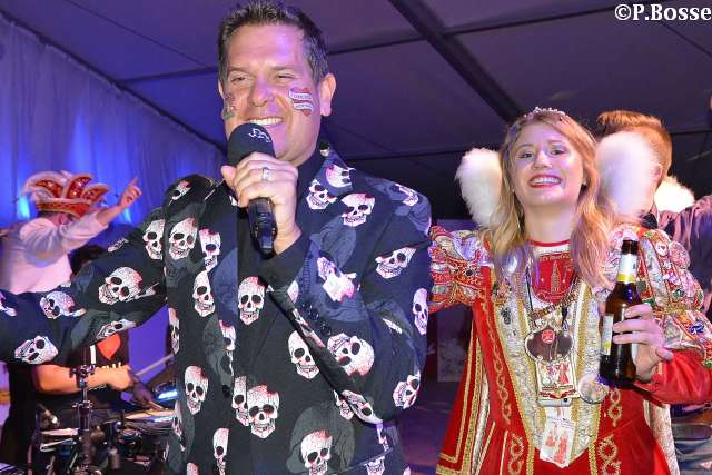 Super Stimmung im Festzelt bei der großen RCV Party Schräglage 5.0 mit Peter Wachel