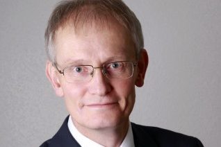 Kommunalwahl kreisweit 303.631  Bürger wahlberechtigt