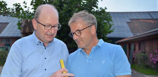 Hubert-Olbing und Martin Manns haben kein RWW-Wasser