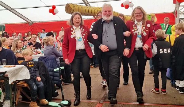 Weihnachtsmann Kalle Zeh mit Merietenmedaille ausgezeichnet