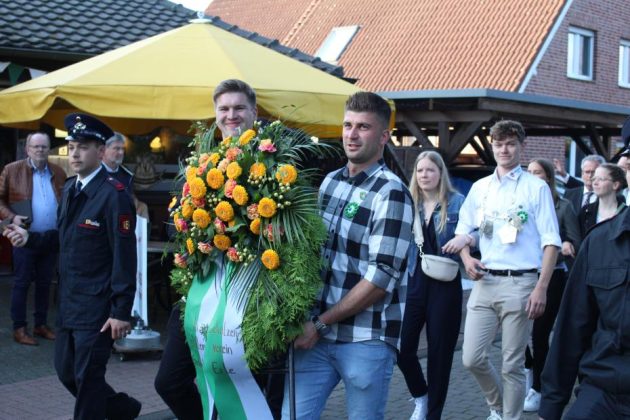 Sch&uuml;tzenfest Erle 2024 Krankniederlegen Ehrenma