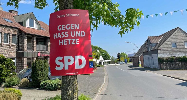 Wahlplakat-zur-EU-Wahl-der-SPD-in-Raesfeld-entfernt