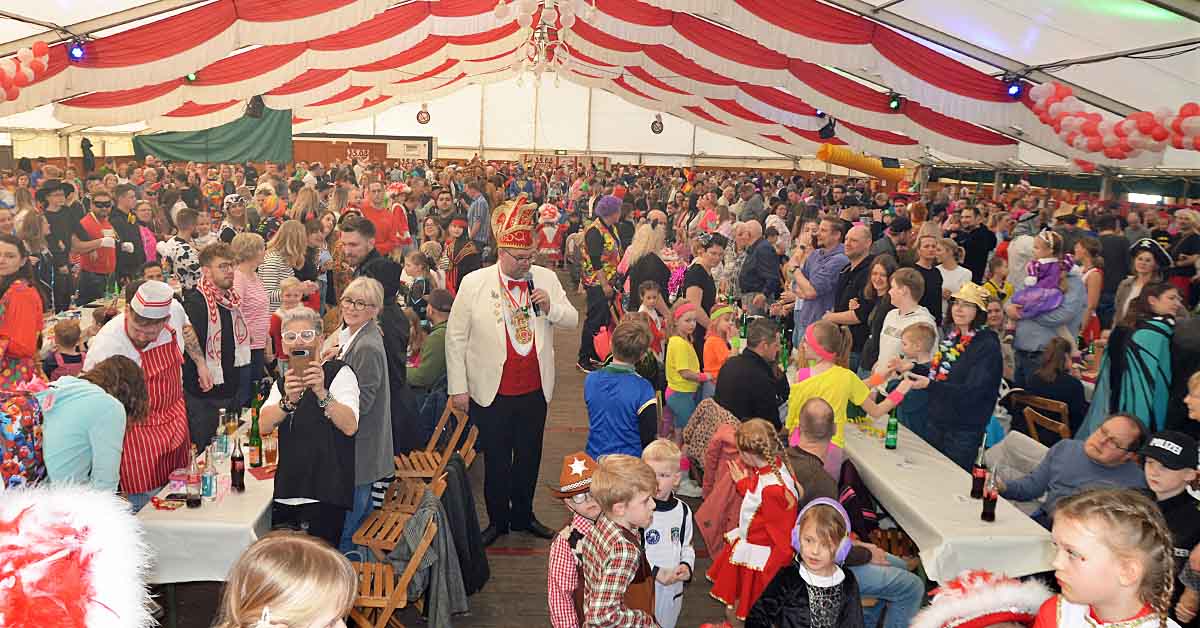 Über 1000 Besucher beim Kinderkarneval in Raesfeld 2025