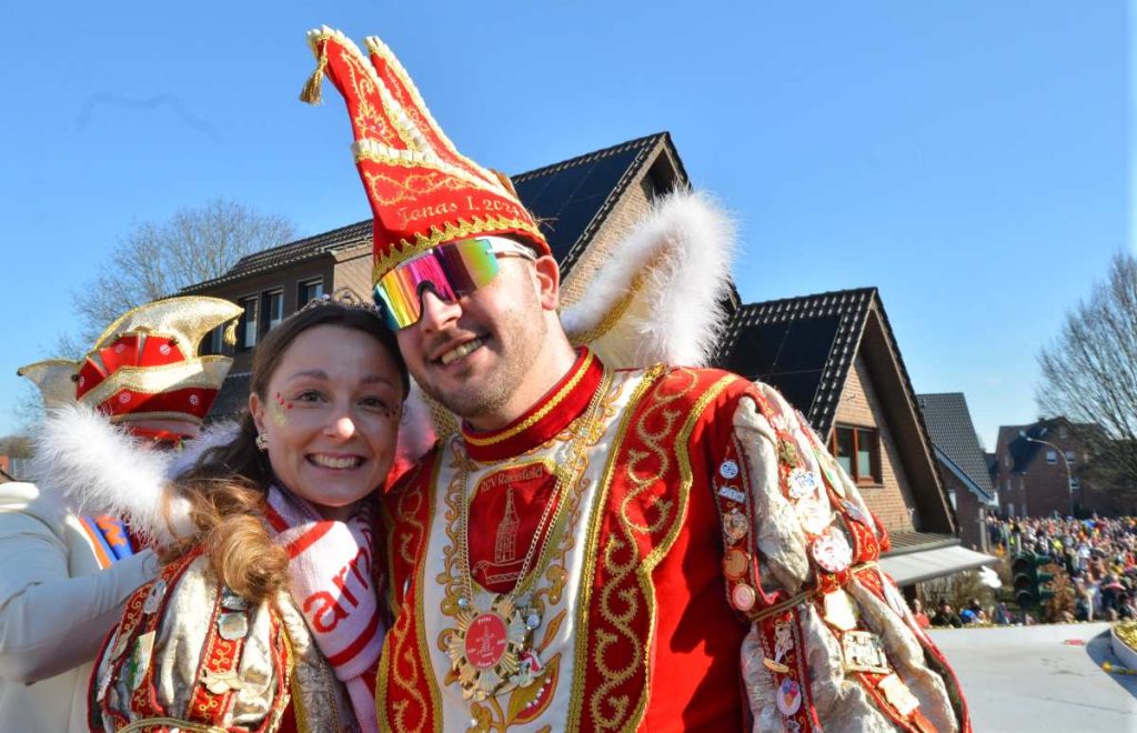 Rosenmontagsumzug Raesfeld 2025 mit 10.000 Besucher