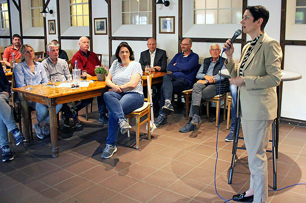 Ministerin Silke Gorißen beim Dialogabend der CDU Raesfeld