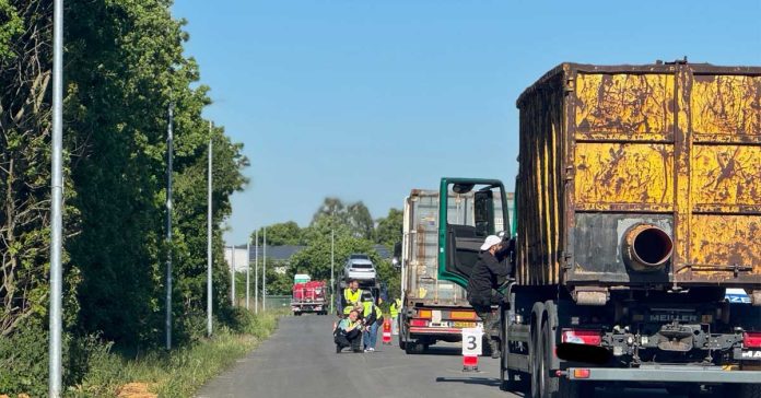 ROADPOL-Einsatz in Erle: Polizei nimmt Güterverkehr unter die Lupe