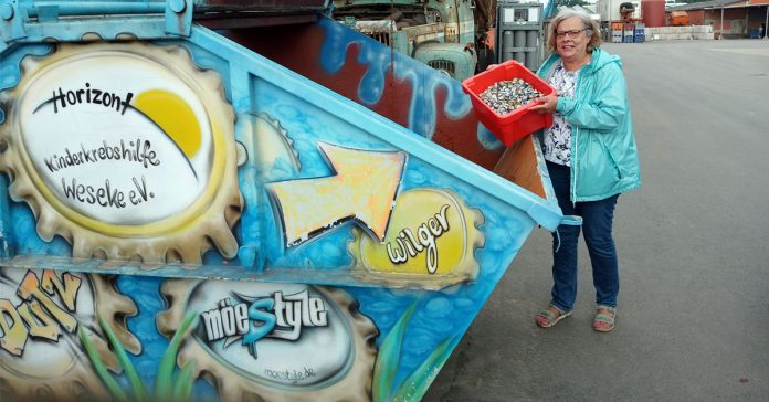 Elke Rybarczyk sammelt kronkorken für die Kinderkrebshilfe in der Gemeinde Raesfeld