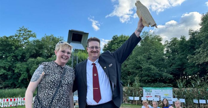 Neues Kaiserpaar Homer 2025 André Olbing und Andrea Lehmbrock