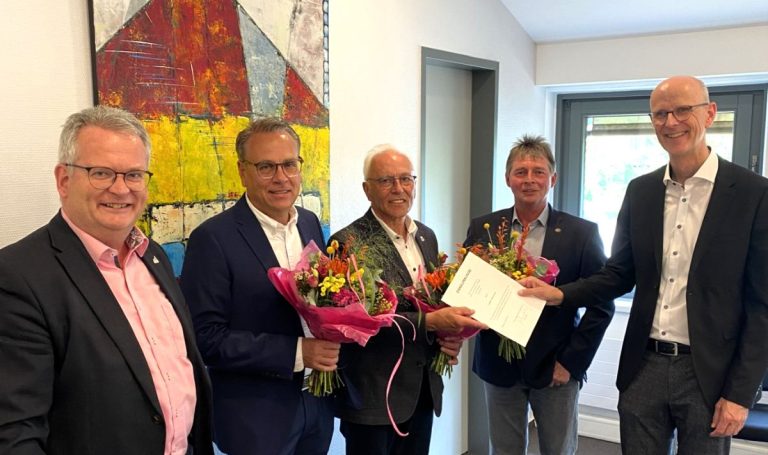 Urkunde für neue Schiedsleute in Raesfeld