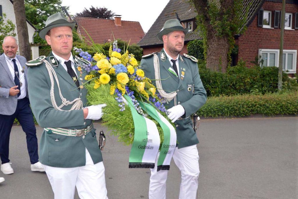 Totengedenkenund Kranzniederlegung Schützenfest Raesfeld 2025