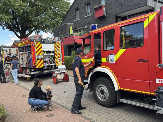Einweihung Feuerwehr-Ger&auml;tehaus Feuerwehr Raesfeld-L&ouml;schzug Erle 2025