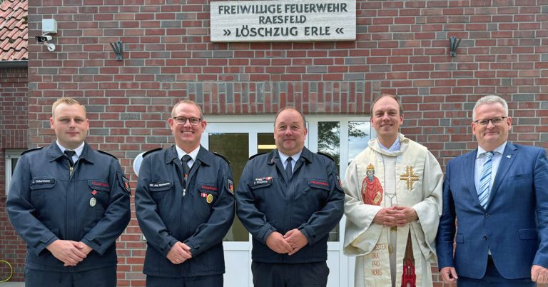 Feuerwehr Gerätehaus der Freiwilligen Feuerwehr Raesfeld - Löschzug Erle eingeweiht