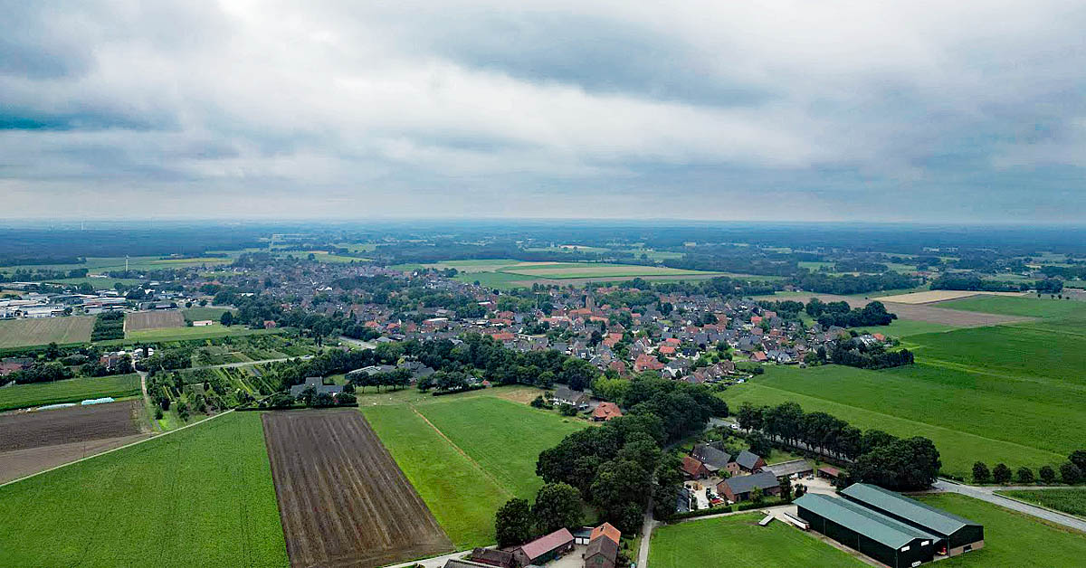 Das Dorf Erle aus der Luft in der Gemeinde Raesfeld