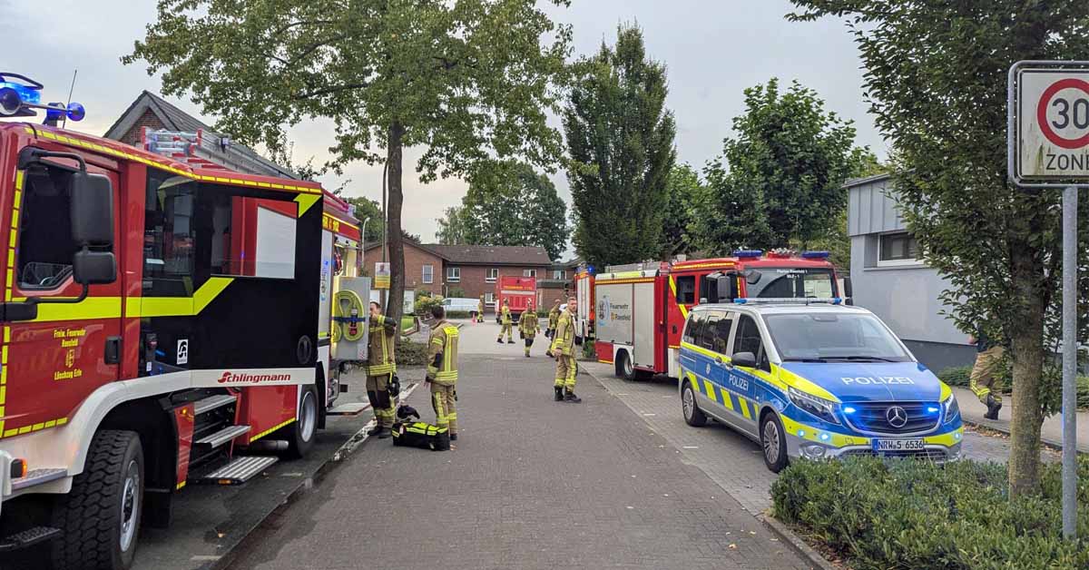 Feuerwehreinsatz in Raesfeld Verdächtiger Rauch aus Dachgeschoss