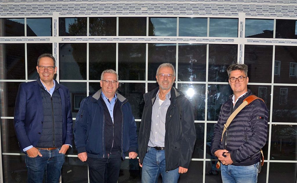 Andreas Grotendorst, martin Tesing, Peter Stöbel und Dirk Kuhmann-Rundgang zukünftige HUB Erle