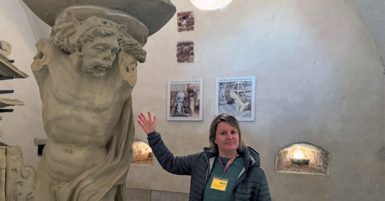 Mythos im Mauergewölbe: Herakles wacht unter Schloss Raesfeld